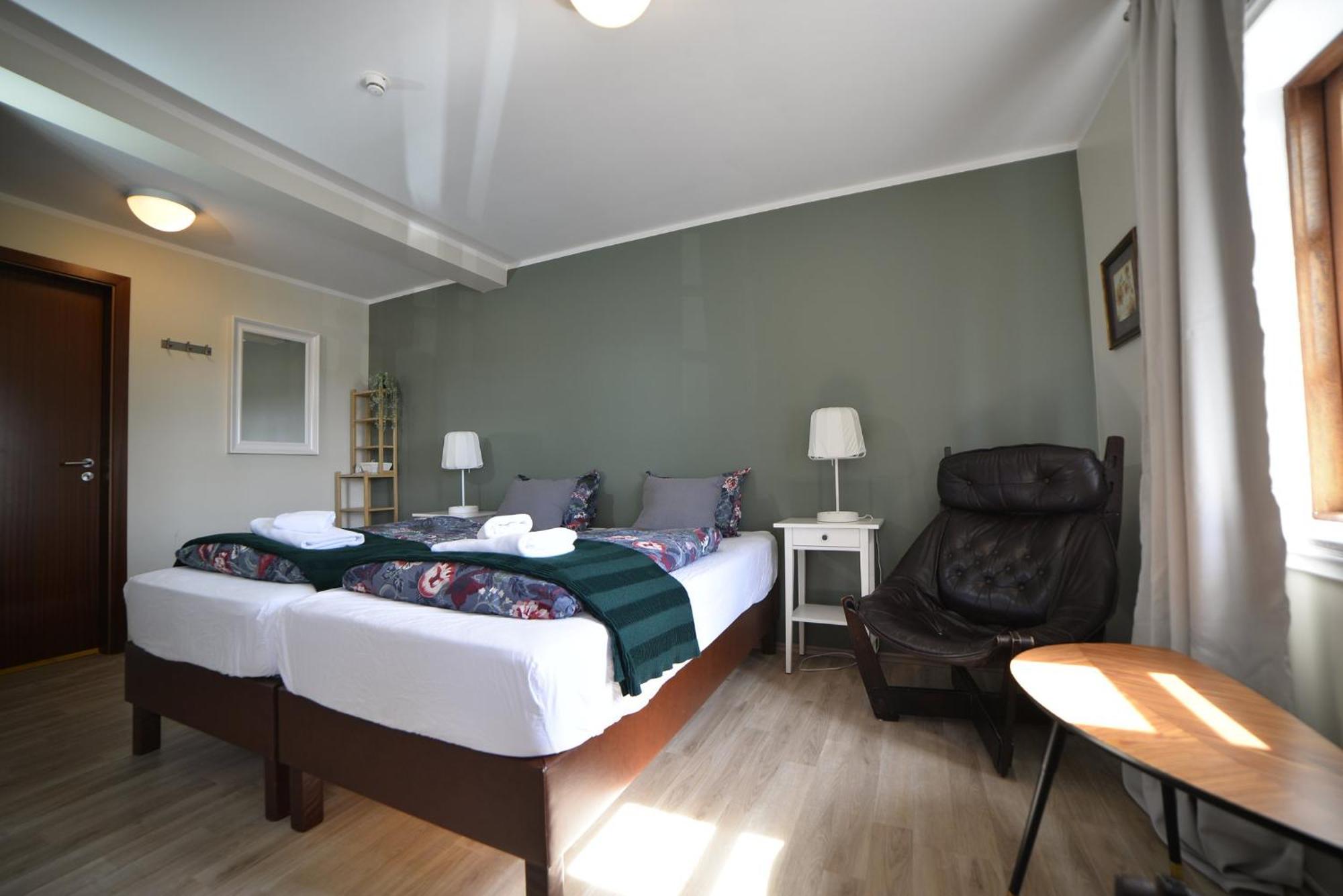 Klausturhof Guesthouse Kirkjubæjarklaustur Extérieur photo